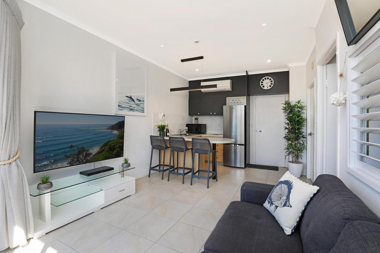 Ocean Boulevard Alexandra Headland Exterior photo