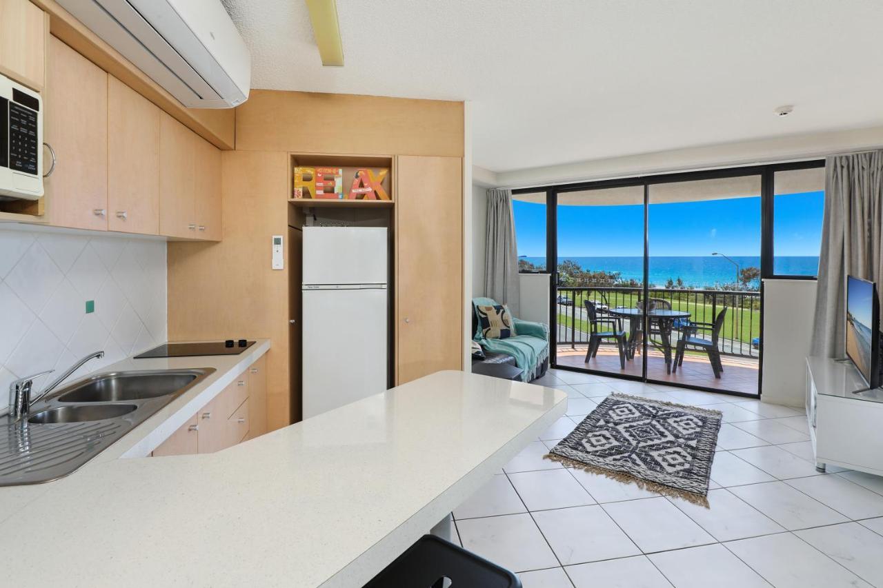 Ocean Boulevard Alexandra Headland Exterior photo
