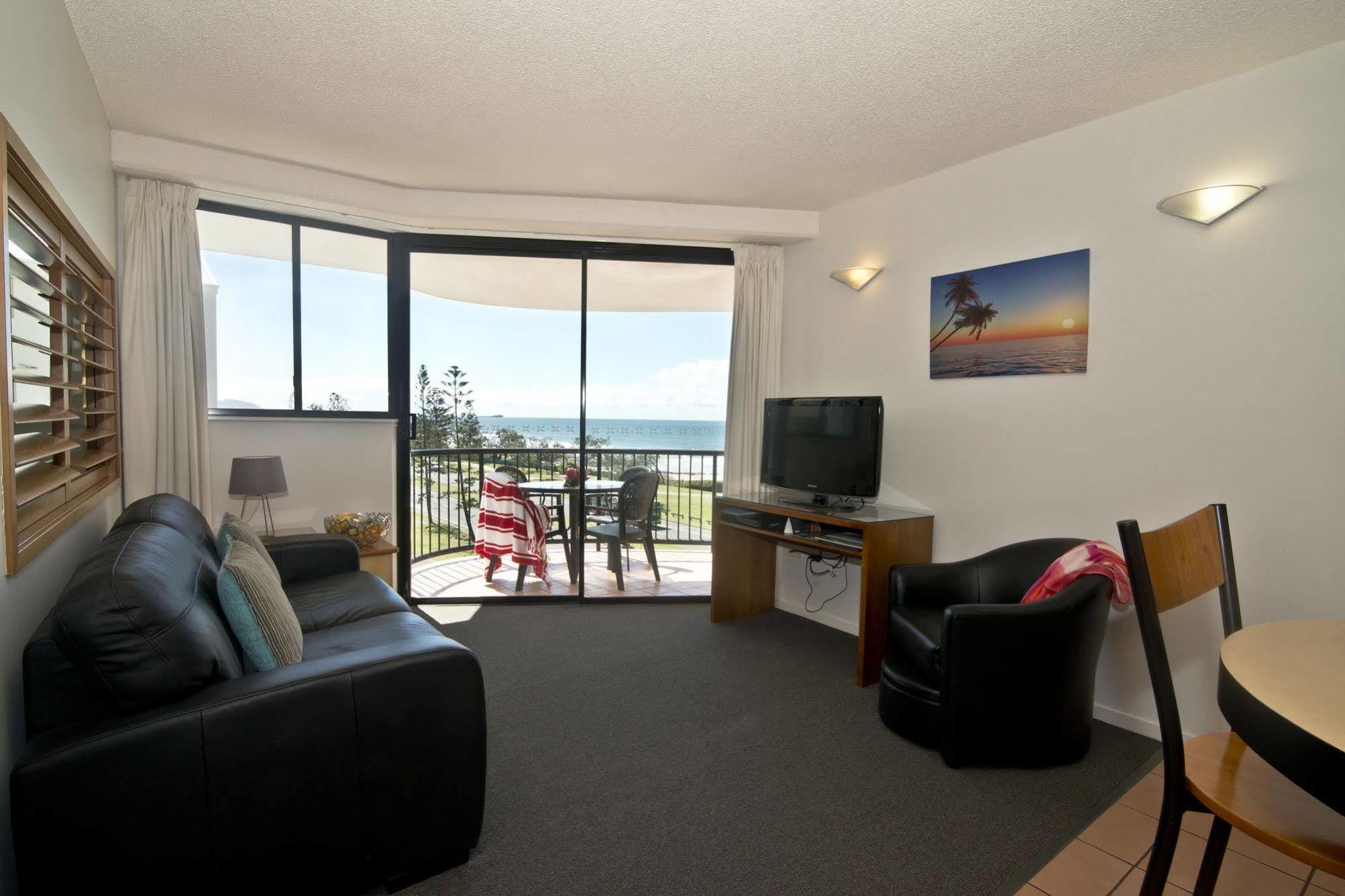 Ocean Boulevard Alexandra Headland Exterior photo